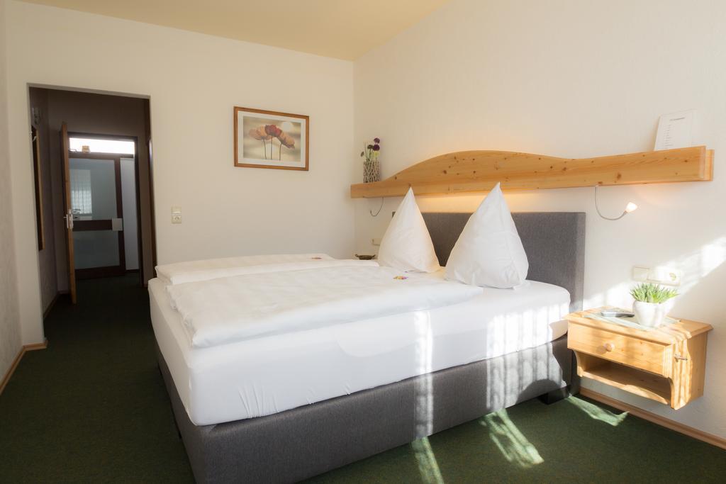 Hotel Am Lingelbach Knullwald Ruang foto