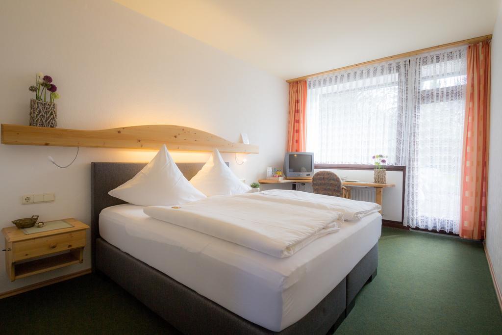 Hotel Am Lingelbach Knullwald Ruang foto